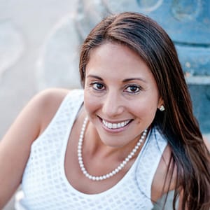 Dr. Mariza Snyder | Women's Hormone Practitioner, Author & Essential Oils Therapist